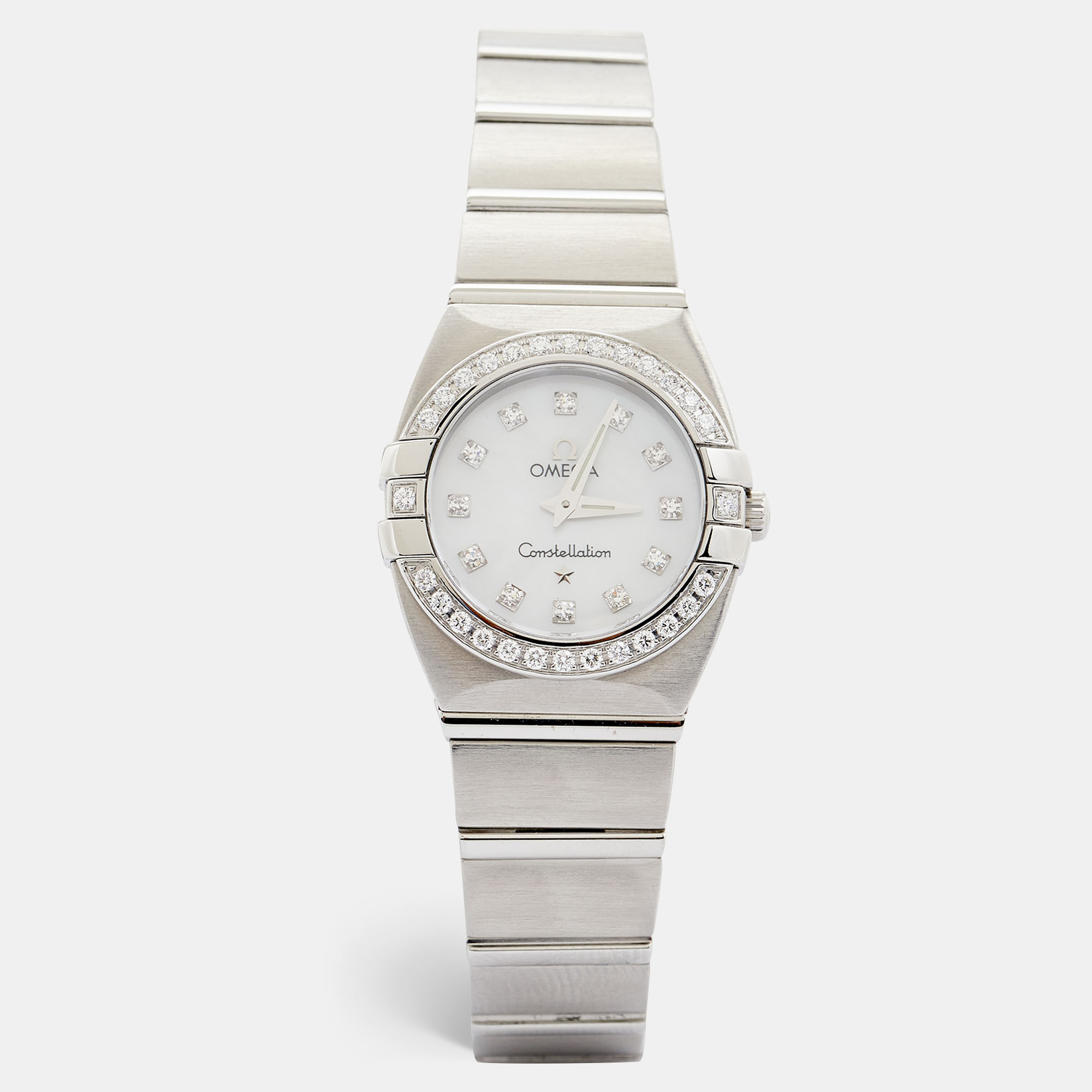Pre-owned Omega Mop Diamonds Stainless Steel Constellation 123.15.24.60.05.001 Women's Wristwatch 24 Mm In White
