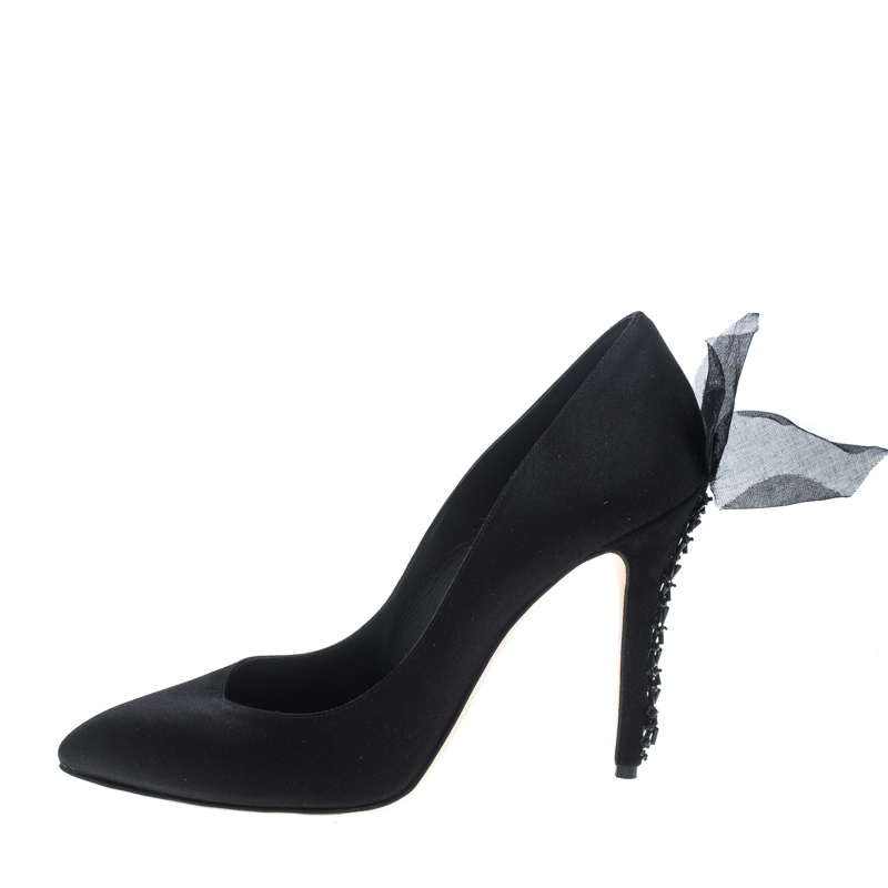 

Oscar de la Renta Black Satin Kincy Embellished Heel Pumps Size