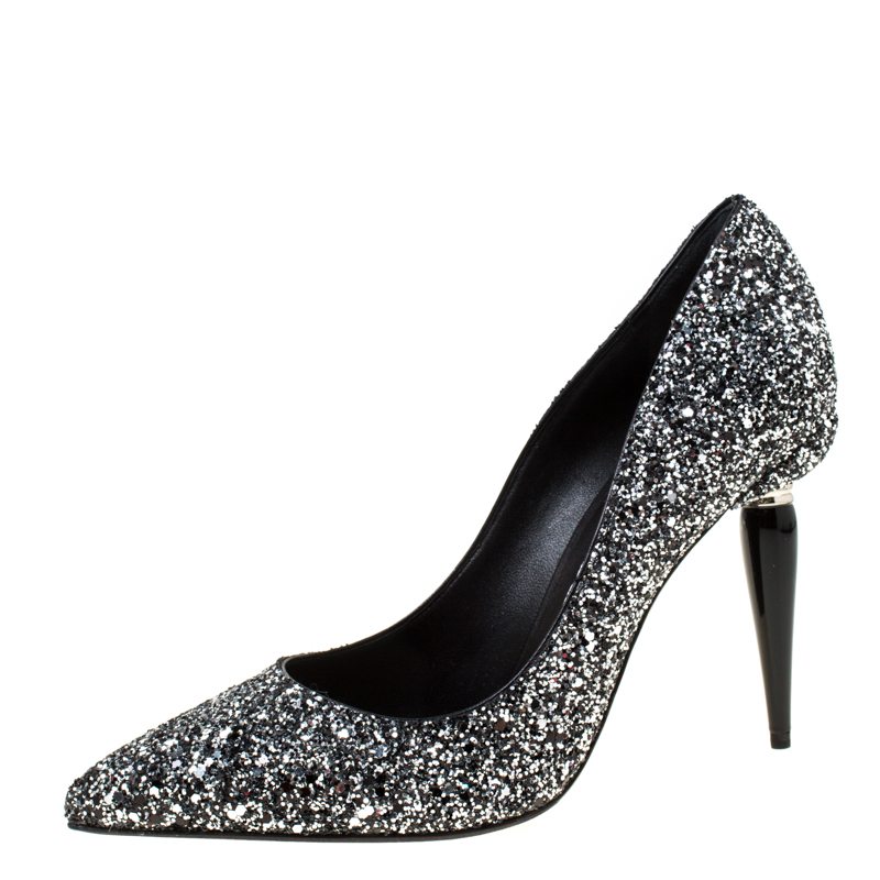 Oscar de la Renta Silver Glitter Mariacarla Pointed Toe Pumps Size 38.5