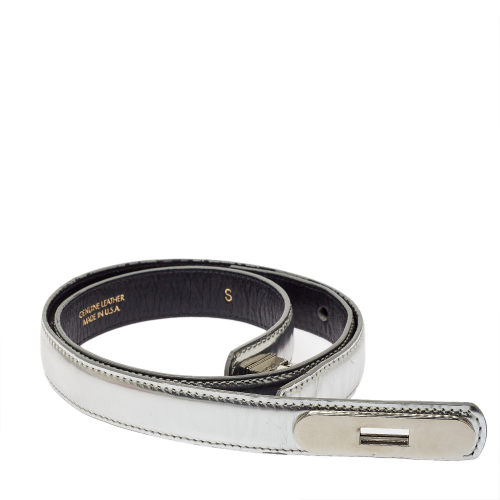 

Oscar de la Renta Silver Glossy Leather Narrow Belt