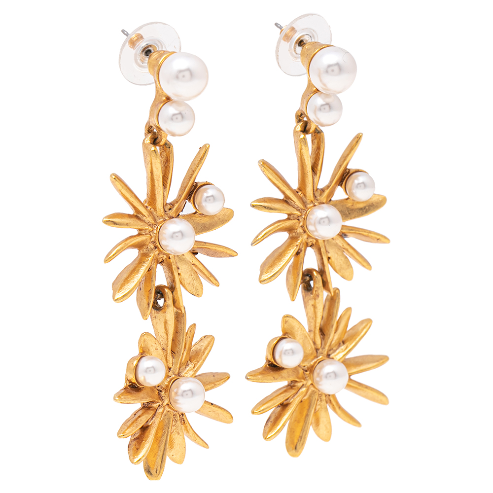 

Oscar De La Renta Classic Faux Pearl Gold Tone Metal Starburst Drop Earrings