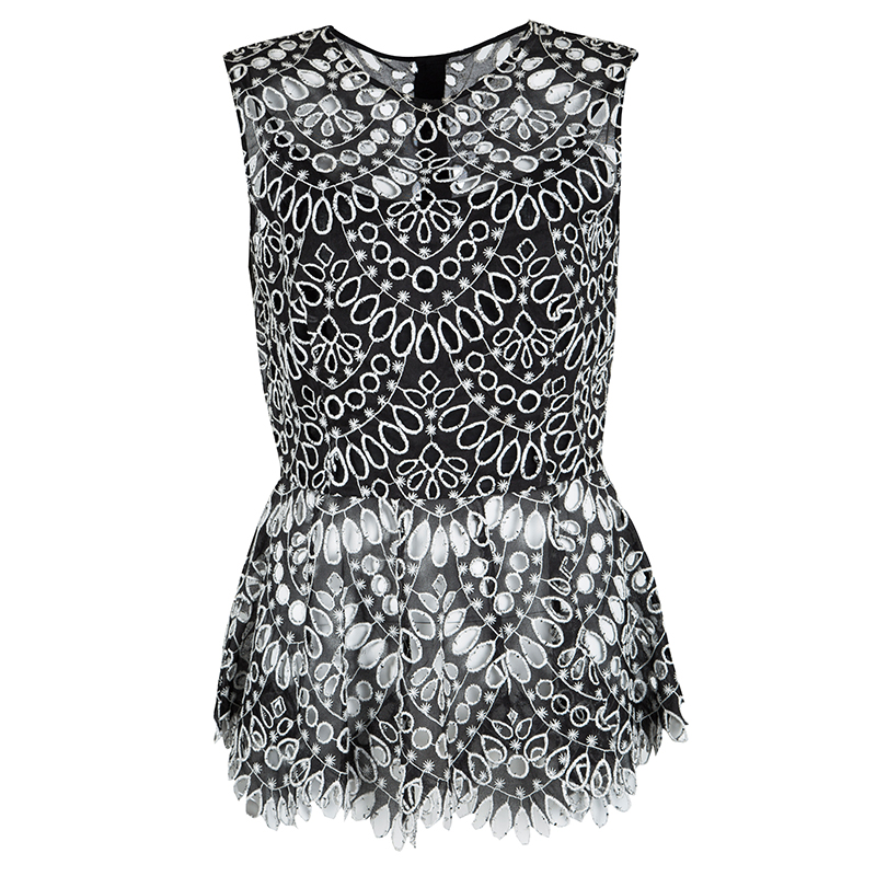 Pre Owned Oscar De La Renta Monochrome Eyelet Embroidered Sleeveless Top M
