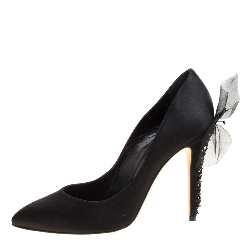 

Oscar de la Renta Black Satin Kincy Embellished Heel Pumps Size