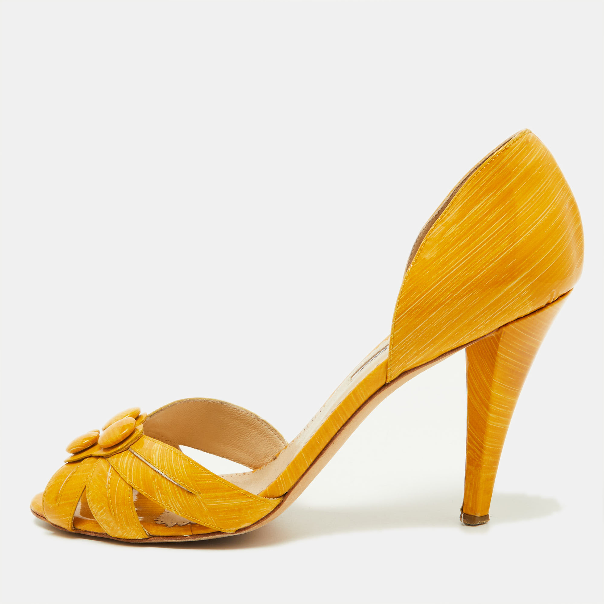 Pre-owned Oscar De La Renta Yellow Patent Leather Sandals Size 38.5