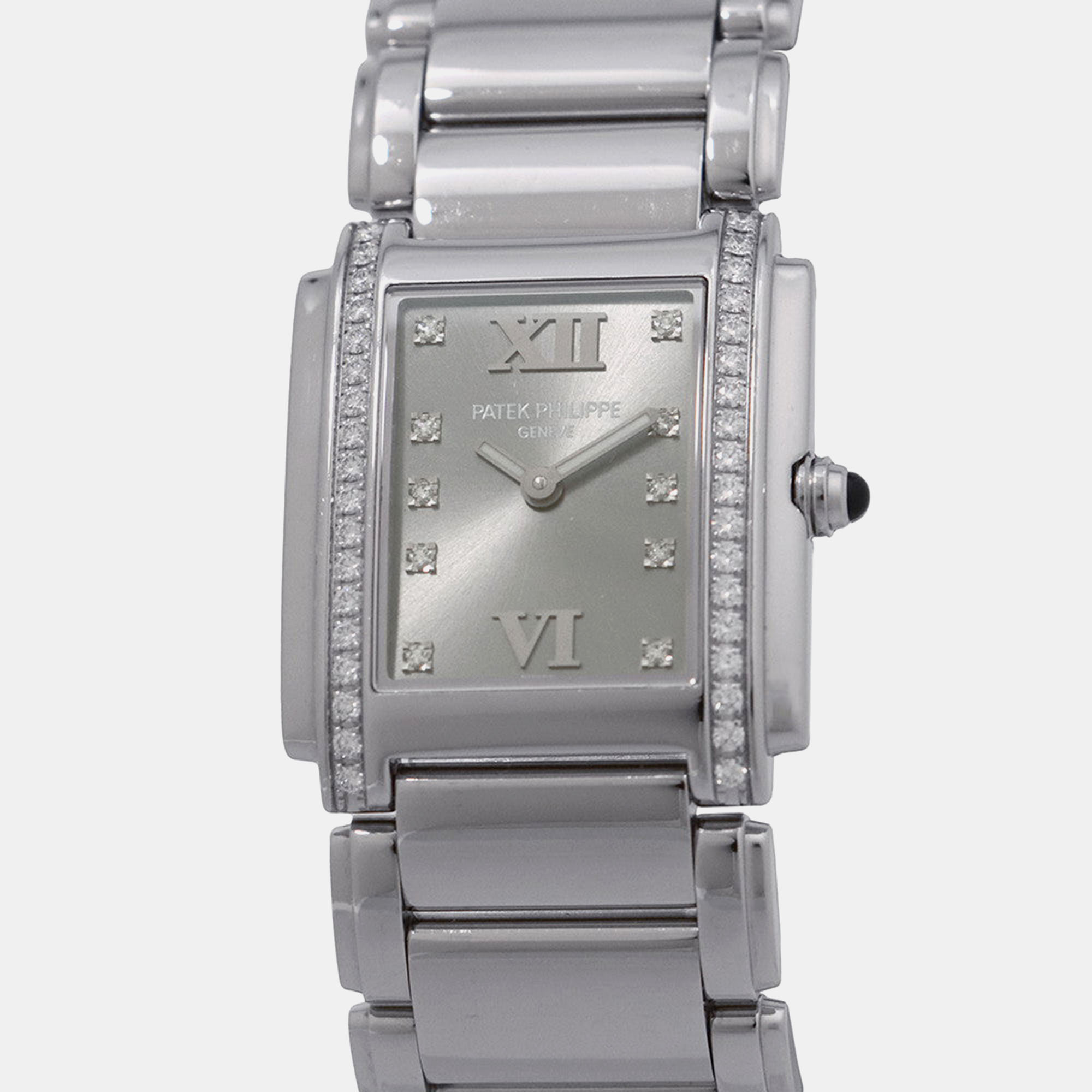 

Patek Philippe Twenty-4 4910/10A-010 Quartz Gray Stainless Steel Women’s Wristwatch 25 mm, Grey