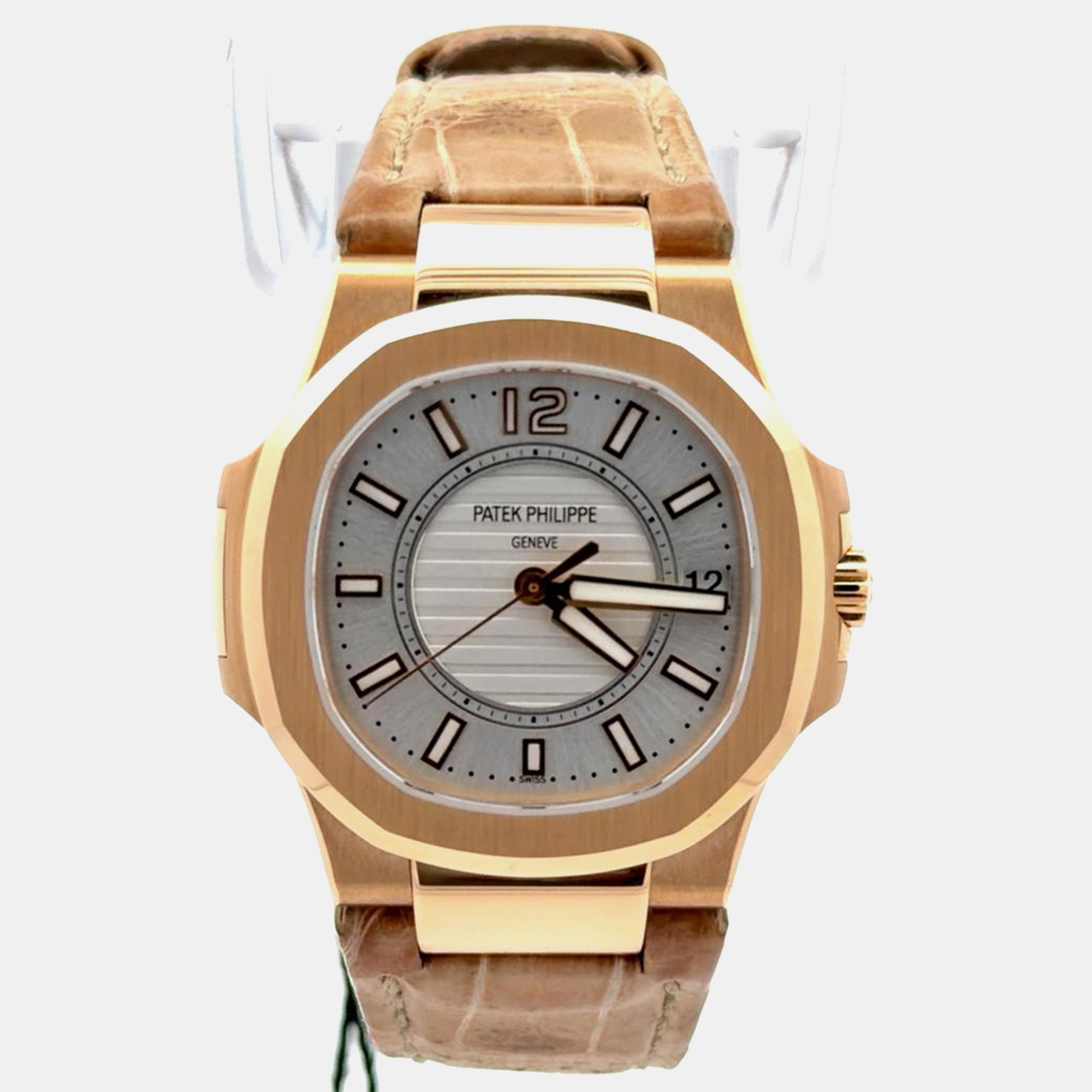 

Patek Philippe Nautilus 7011/1R-001 White 18K Rose Gold Quartz Women Wristwatch