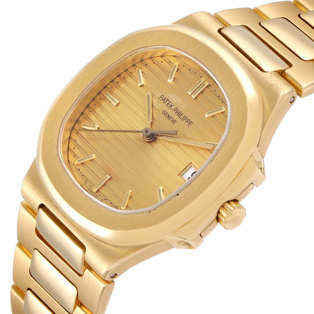 

Patek Philippe Champagne 18K Yellow Gold Nautilus 3900 Women's Wristwatch 32 MM