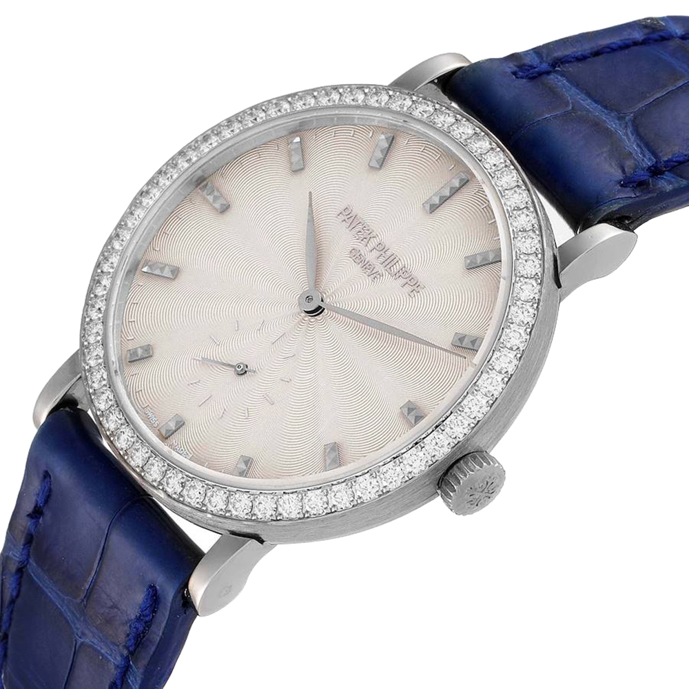 

Patek Philippe Cream Diamonds 18K White Gold Calatrava 7120 Women's Wristwatch 31 MM