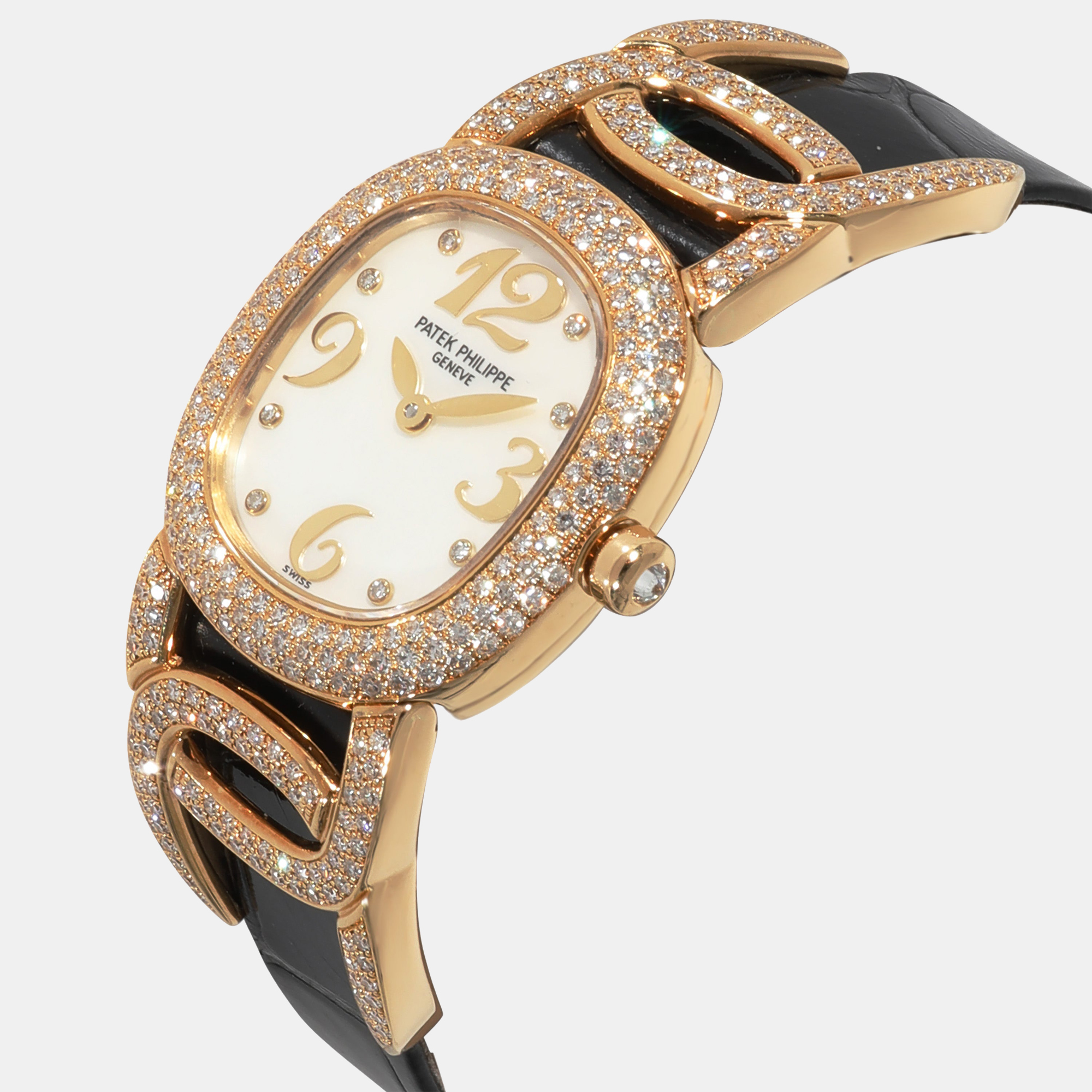 

Patek Philippe White Diamonds 18K Yellow Gold Golden Ellipse 4832J Quartz Women's Wristwatch 23 mm