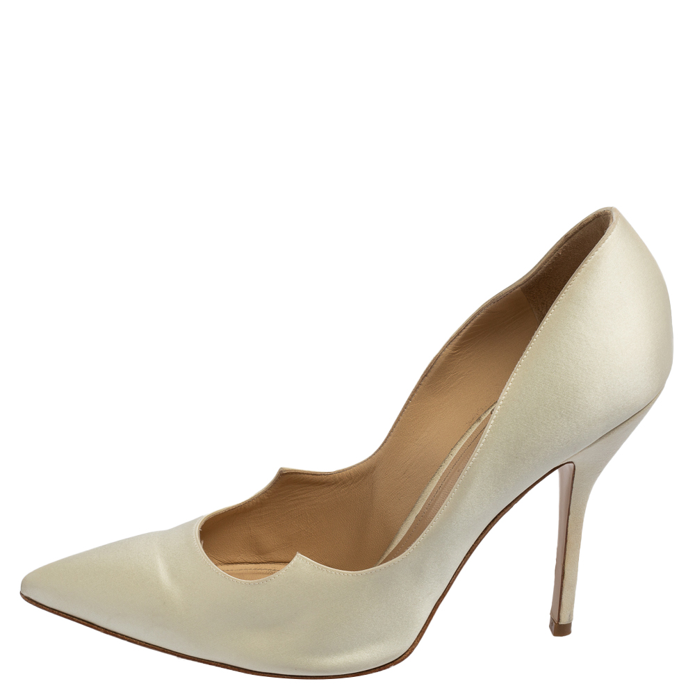 

Paul Andrew Off White Satin Cutout Pumps Size