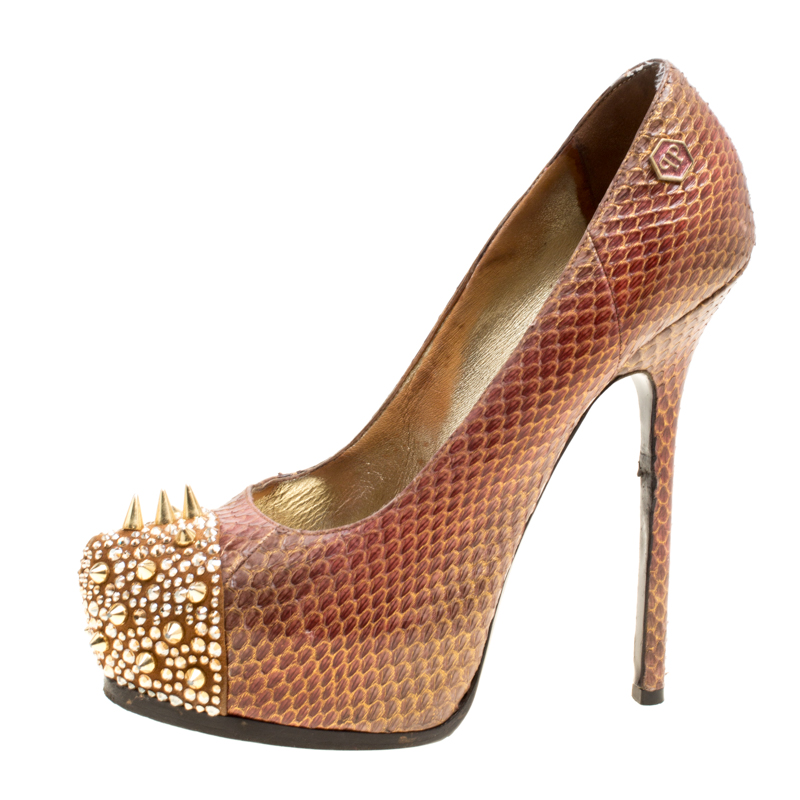 

Philipp Plein Two Tone Python Leather Crystal and Spike Embellished Cap Toe Platform Pumps Size, Beige