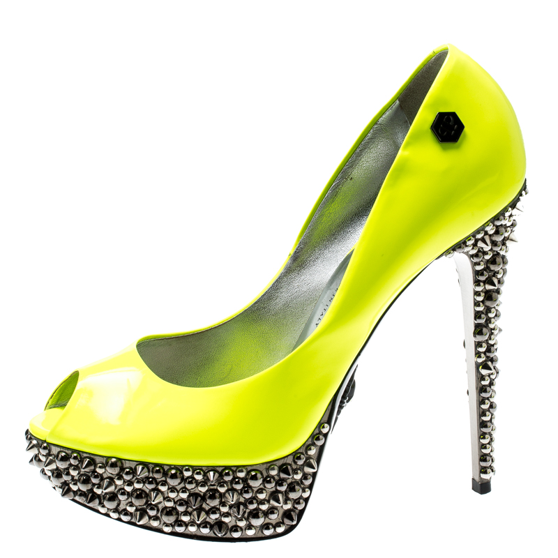 

Philipp Plein Neon Green Patent Leather Peep Toe Spike Platform Pumps Size