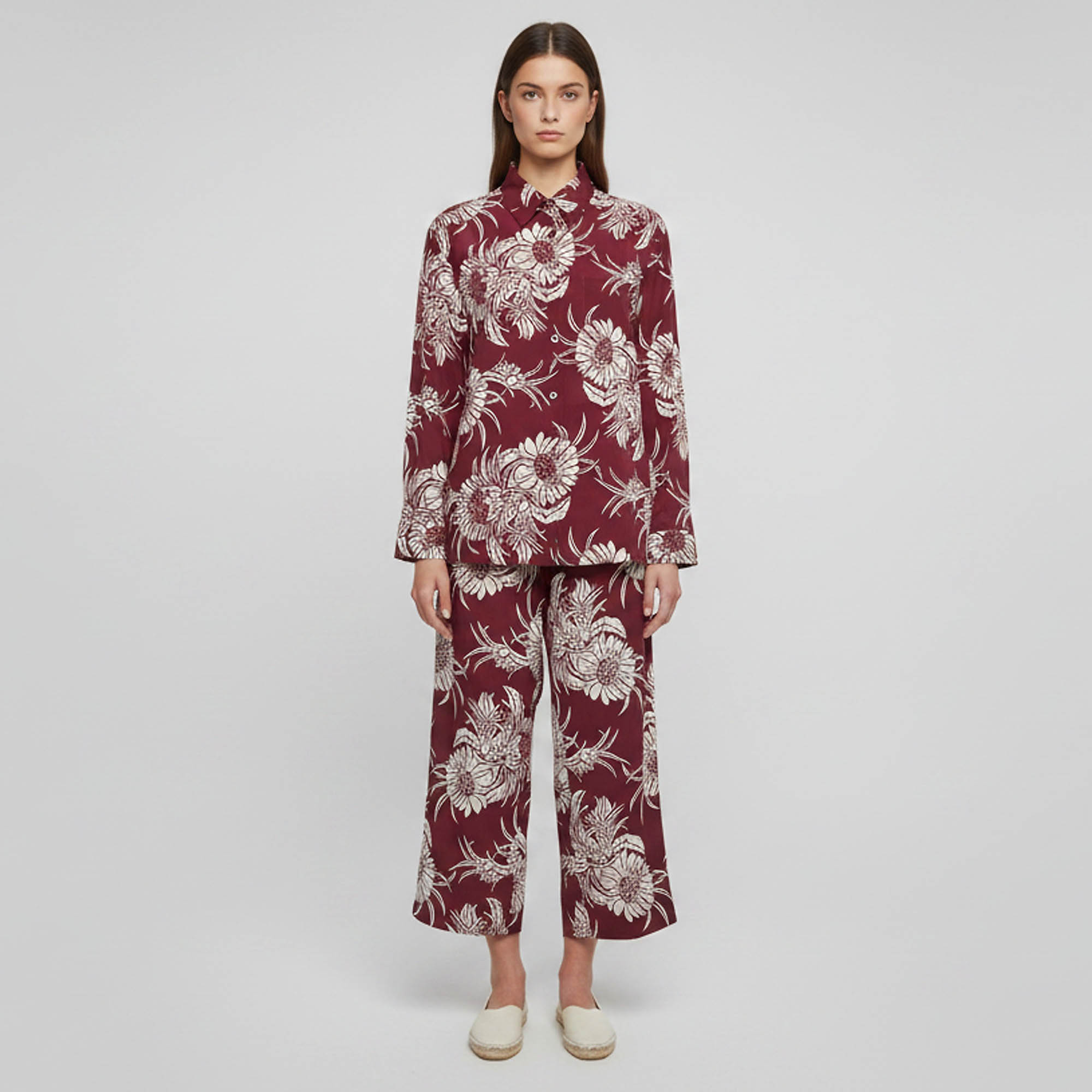 Pre-owned Prada Burgundy Floral Print Silk Two-piece Pajama Set M