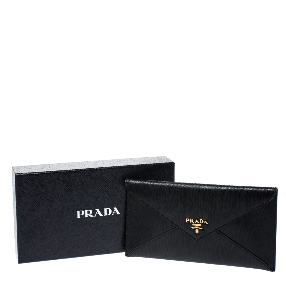 Prada vitello clearance move envelope wallet