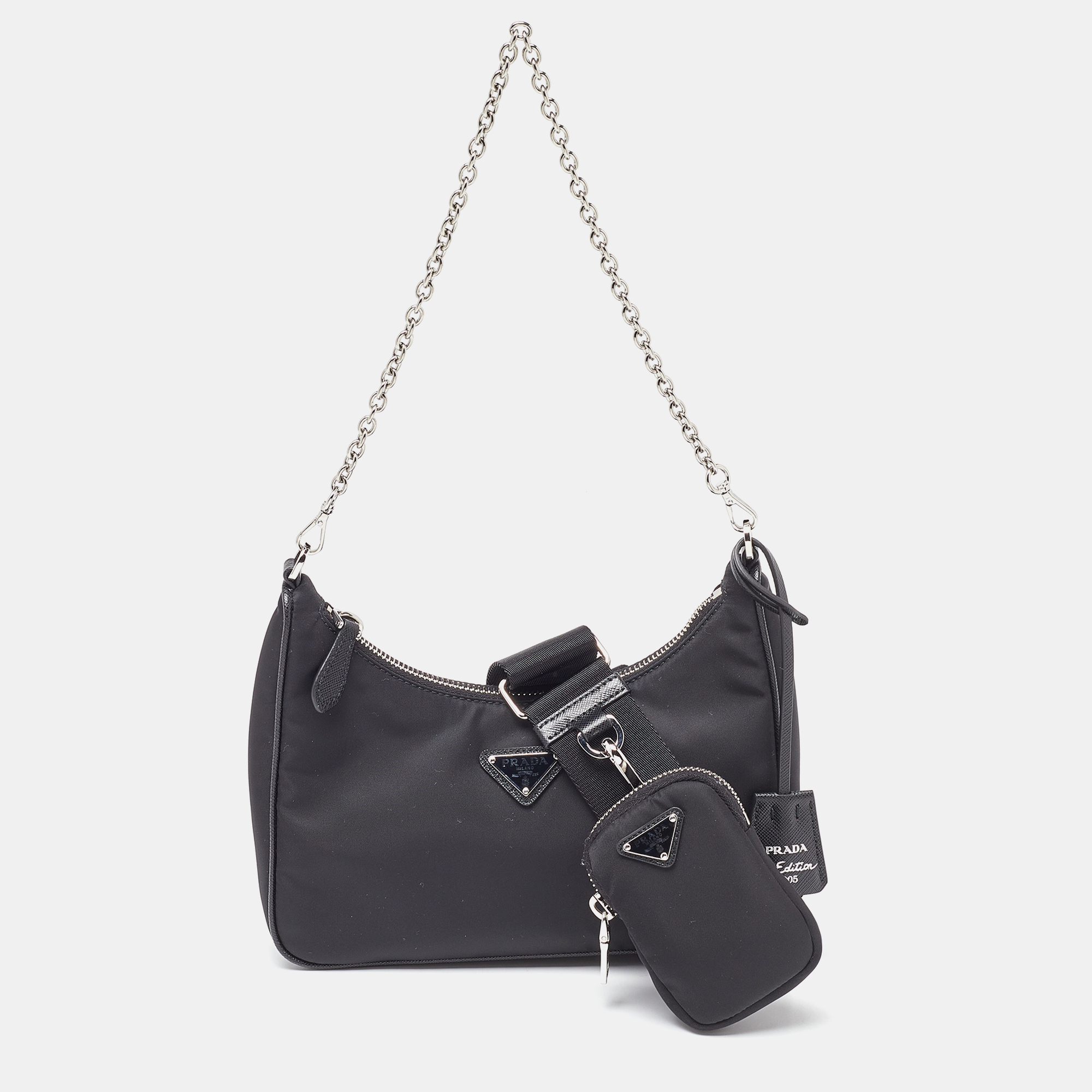 Pre Owned Prada Black Nylon and Leather Re-Edition 2005 Shoulder Bag