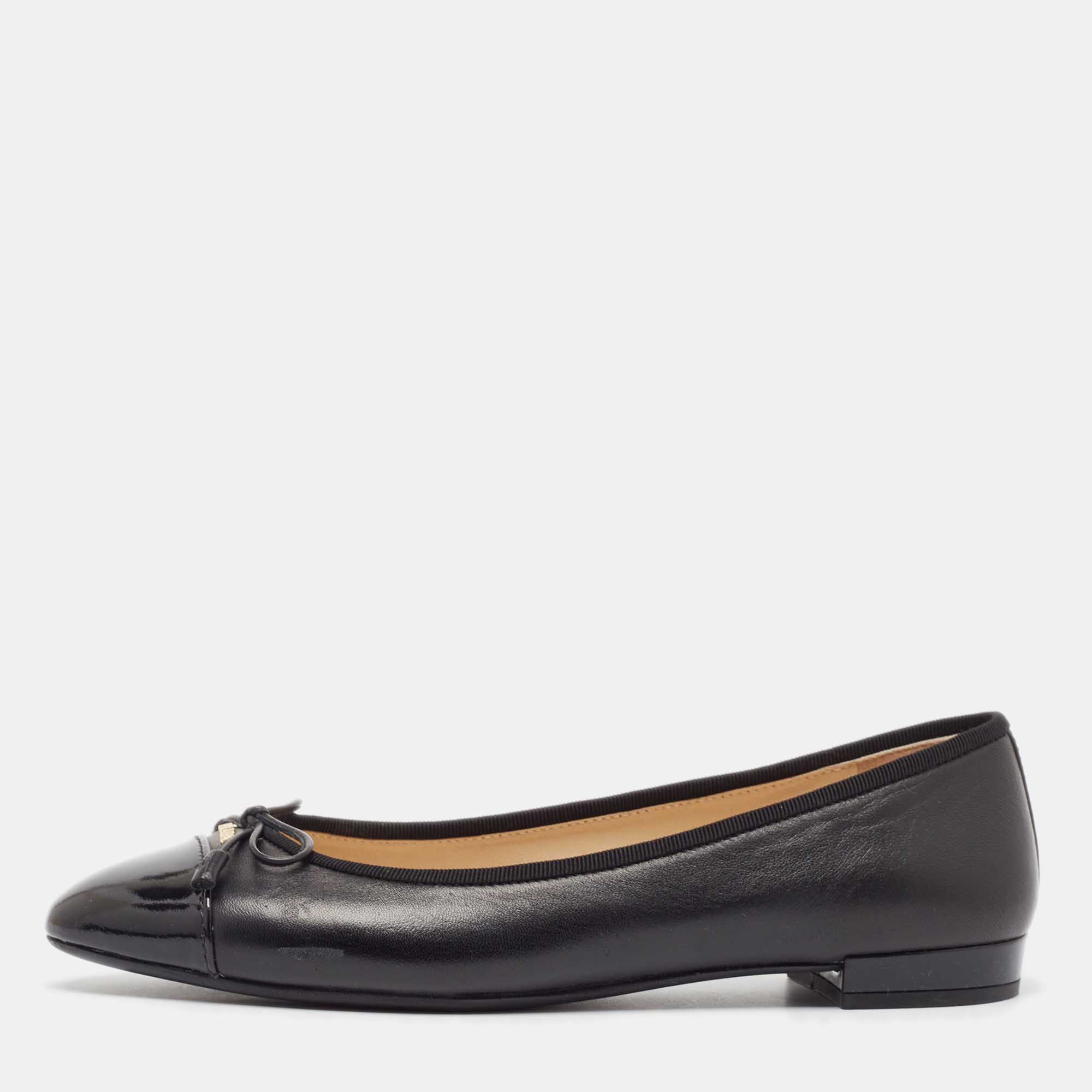 

Prada Black Leather Patent Leather Ballet Flats