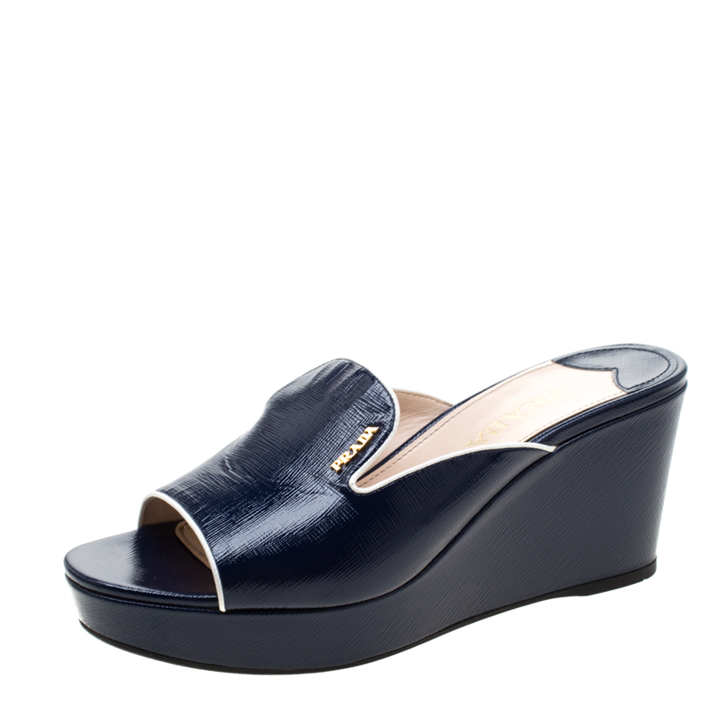 Pre Owned Prada Navy Blue Saffiano Patent  Leather Wedge Slide Sandal Size 38.5