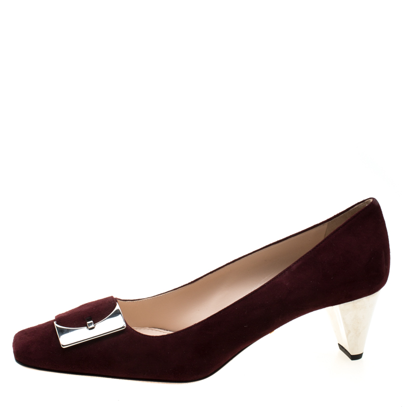 

Prada Burgundy Suede Buckle Detail Square Toe Pumps Size