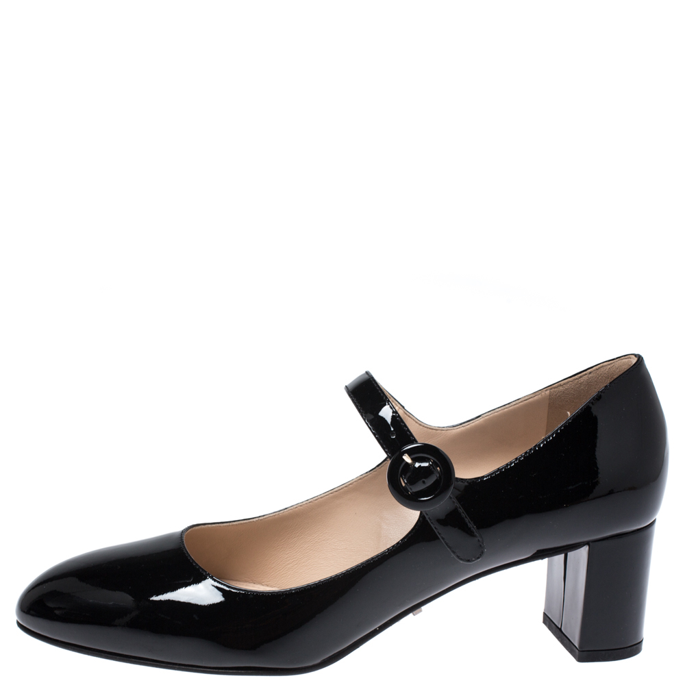 

Prada Black Patent Leather Mary Jane Pumps Size