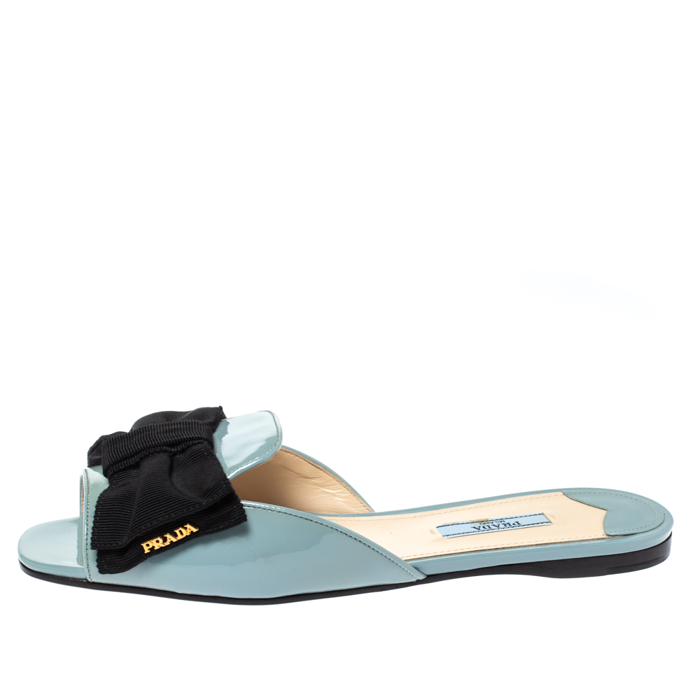 

Prada Blue Patent Leather Bow Flat Slides Size