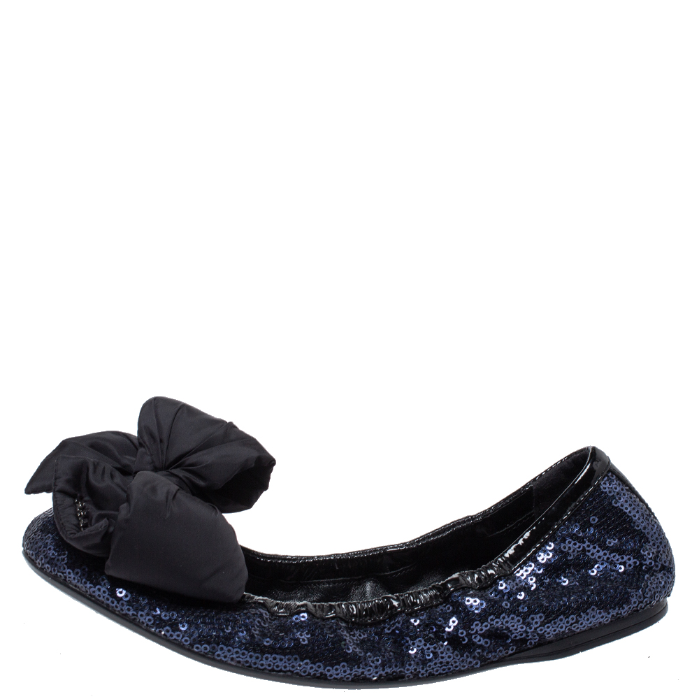 

Prada Blue Sequin And Patent Trim Fabric Bow Logo Scrunch Ballet Flats Size