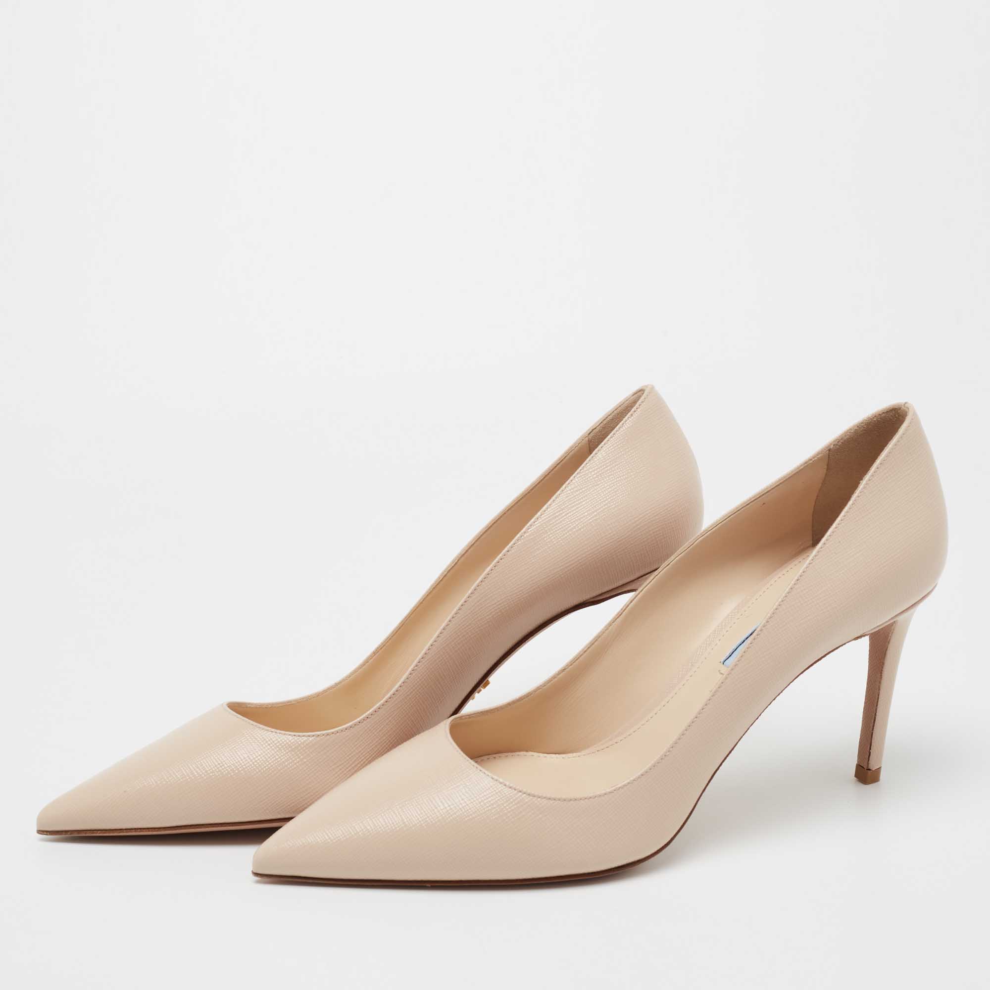 

Prada Beige Saffiano Leather Pointed Toe Pumps Size