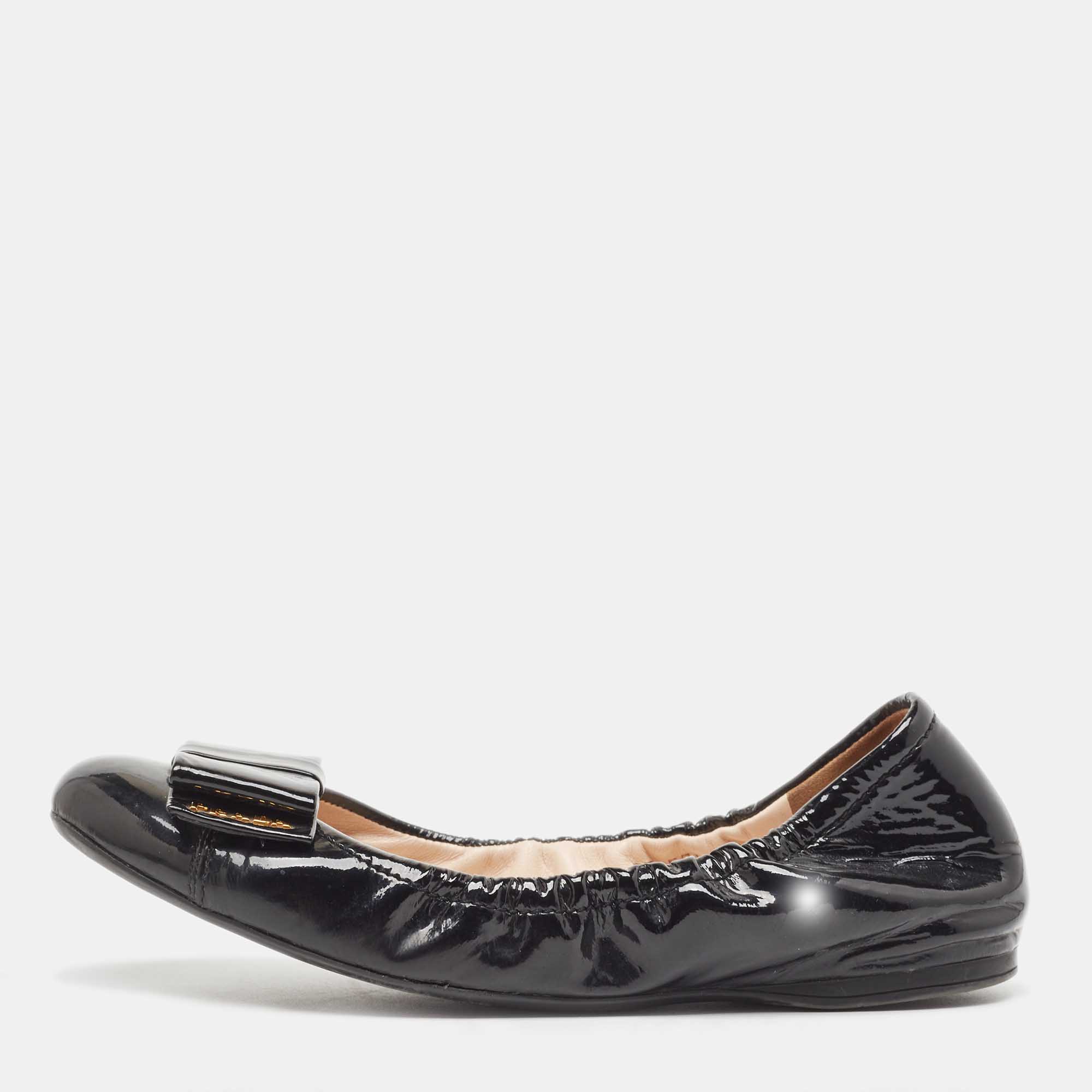 Pre-owned Prada Black Patent Leather Bow Scrunch Ballet Flats Size 36.5