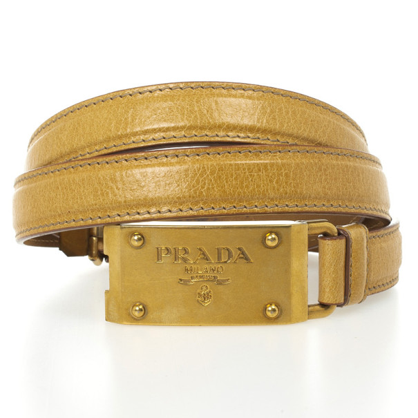 مملوكة مسبقًا Prada Tan Leather Logo Plaque Belt 80 CM