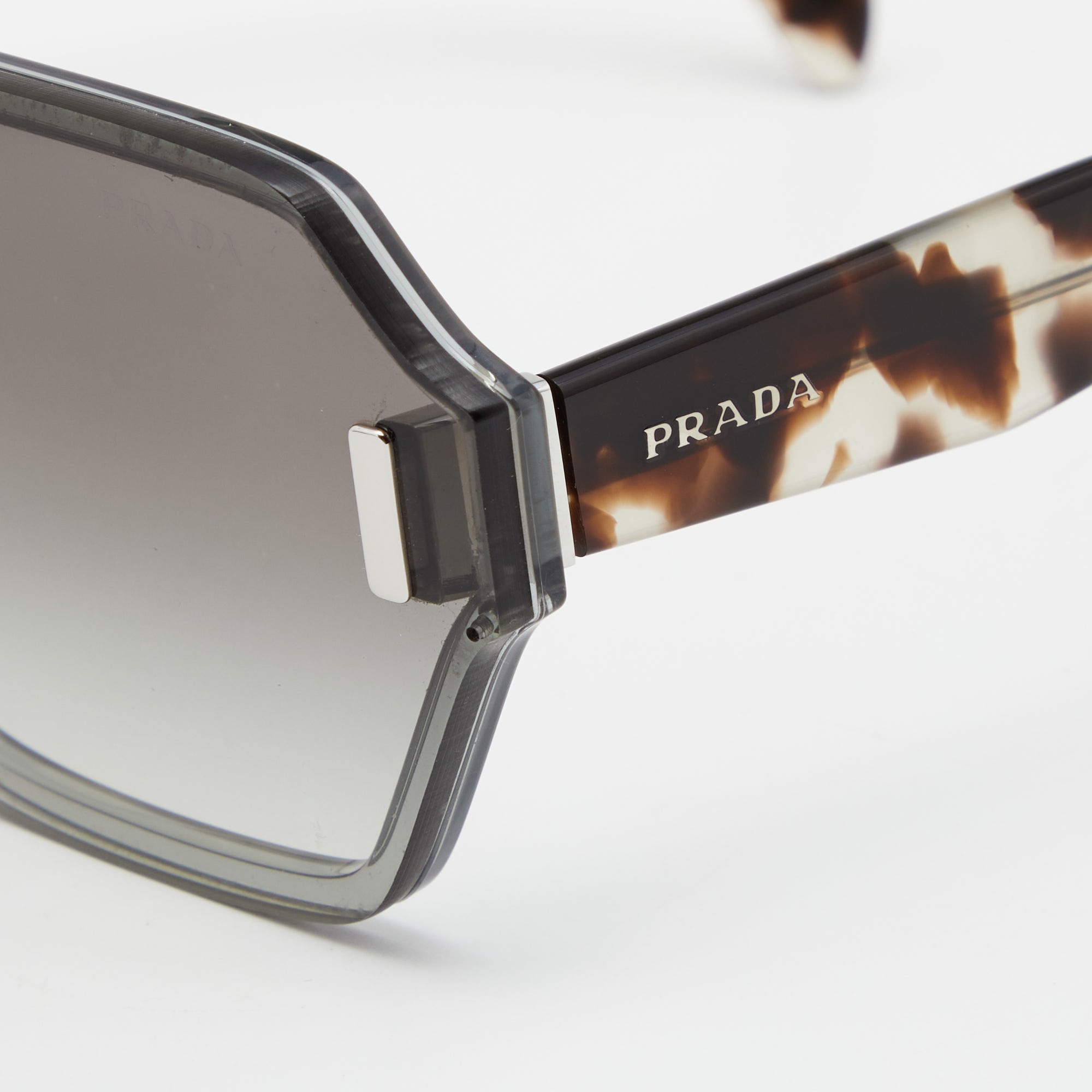 

Prada Tortoiseshell/Grey Gradient SPR 15T Hide Geometric Sunglasses