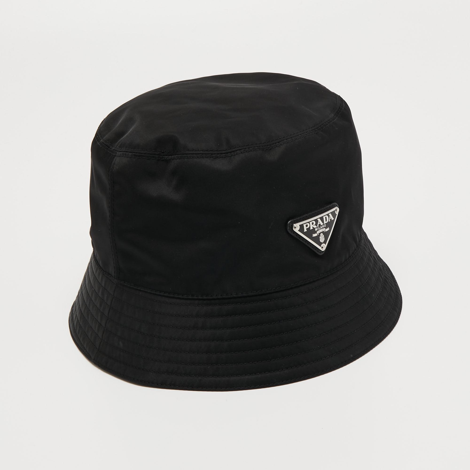 

Prada Black Re-Nylon Logo Plaque Bucket Hat