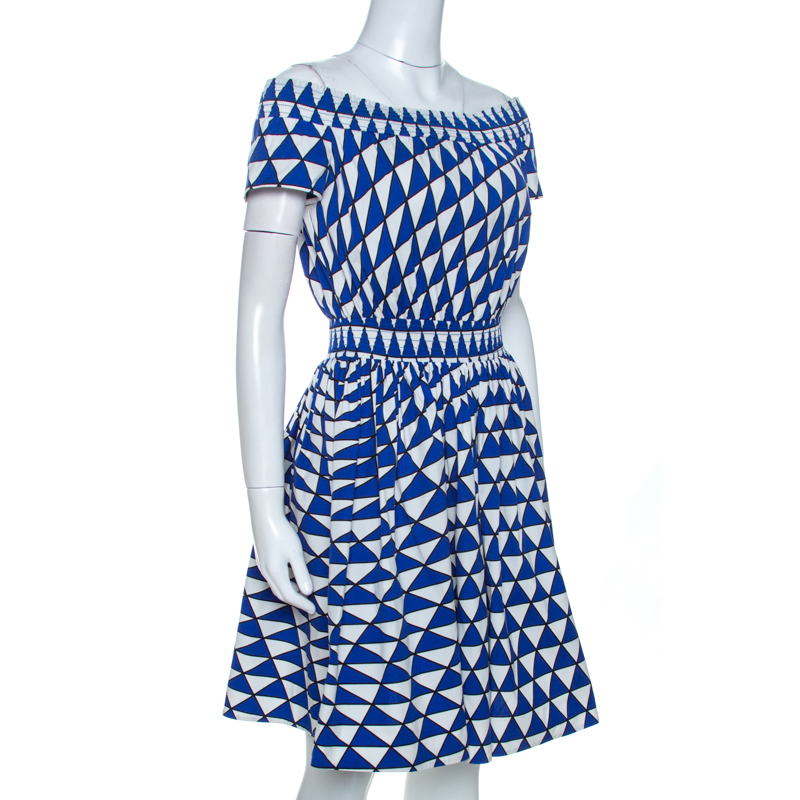

Prada Blue and White Geometric Printed Cotton Off Shoulder Dress