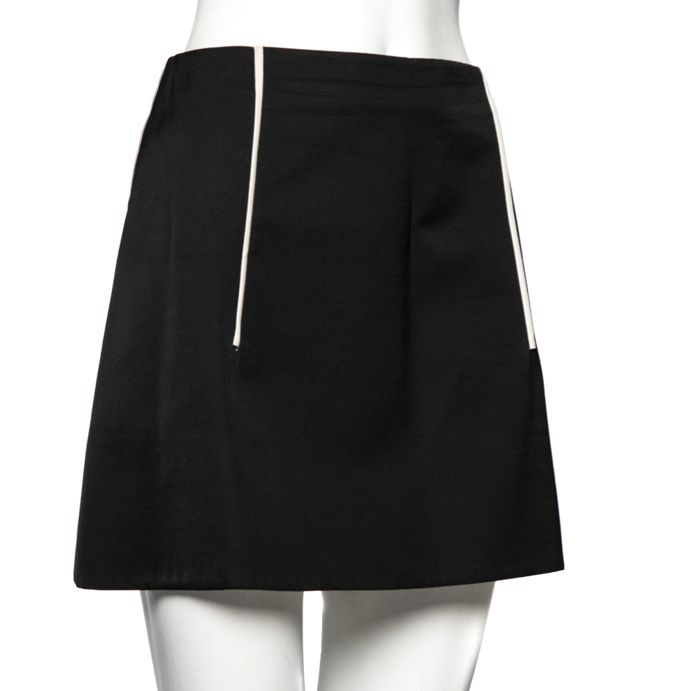 

Prada Black Wool & Silk Contrast Trim Detailed Mini Skirt