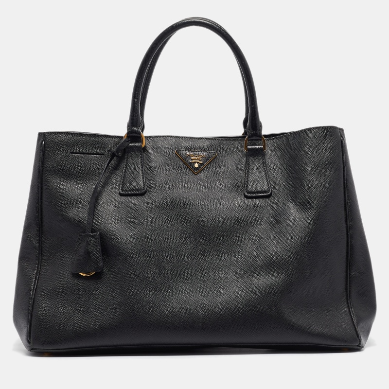 

Prada Black Saffiano Leather  Galleria Tote