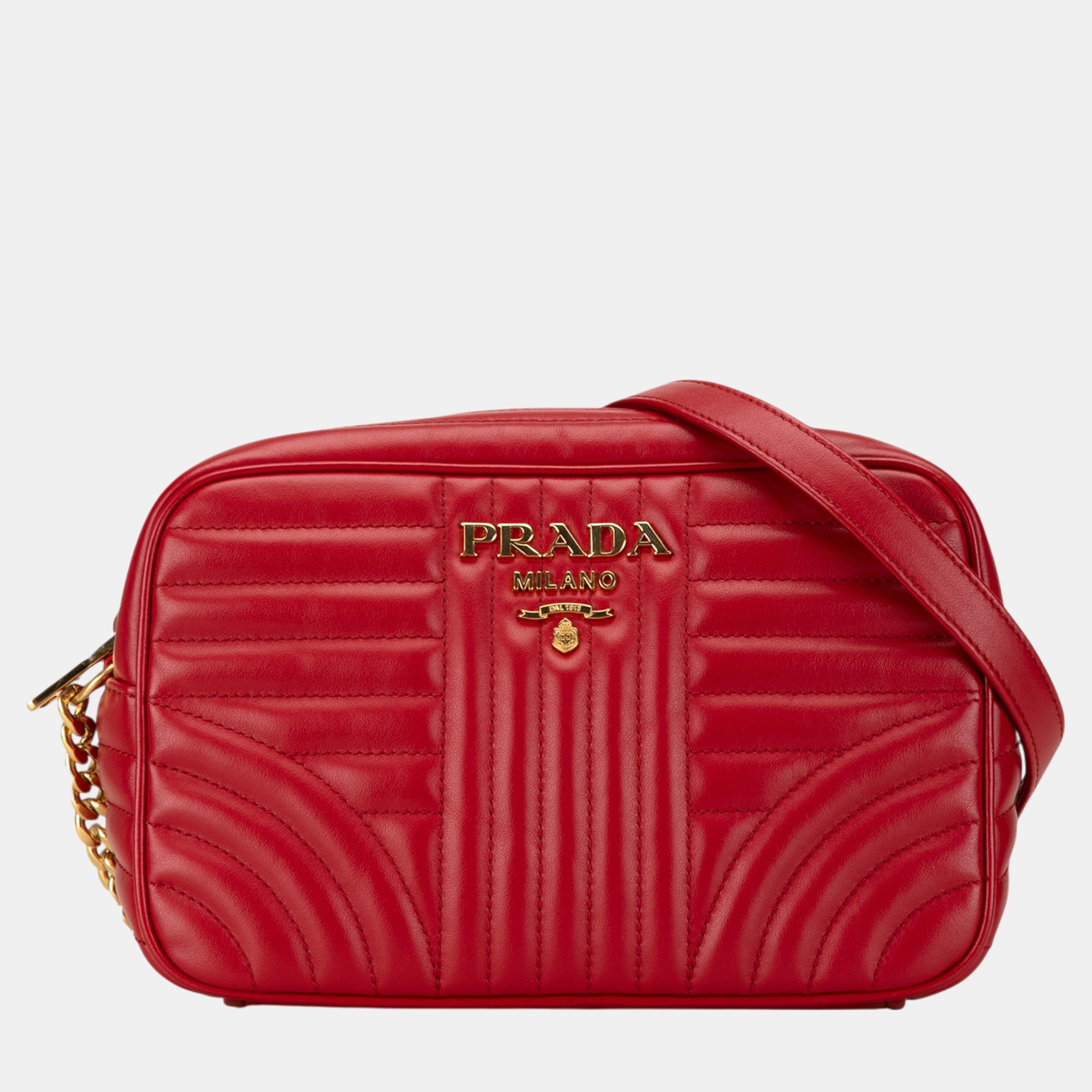 

Prada Red Soft Calf Impunture Diagramme Camera Bag