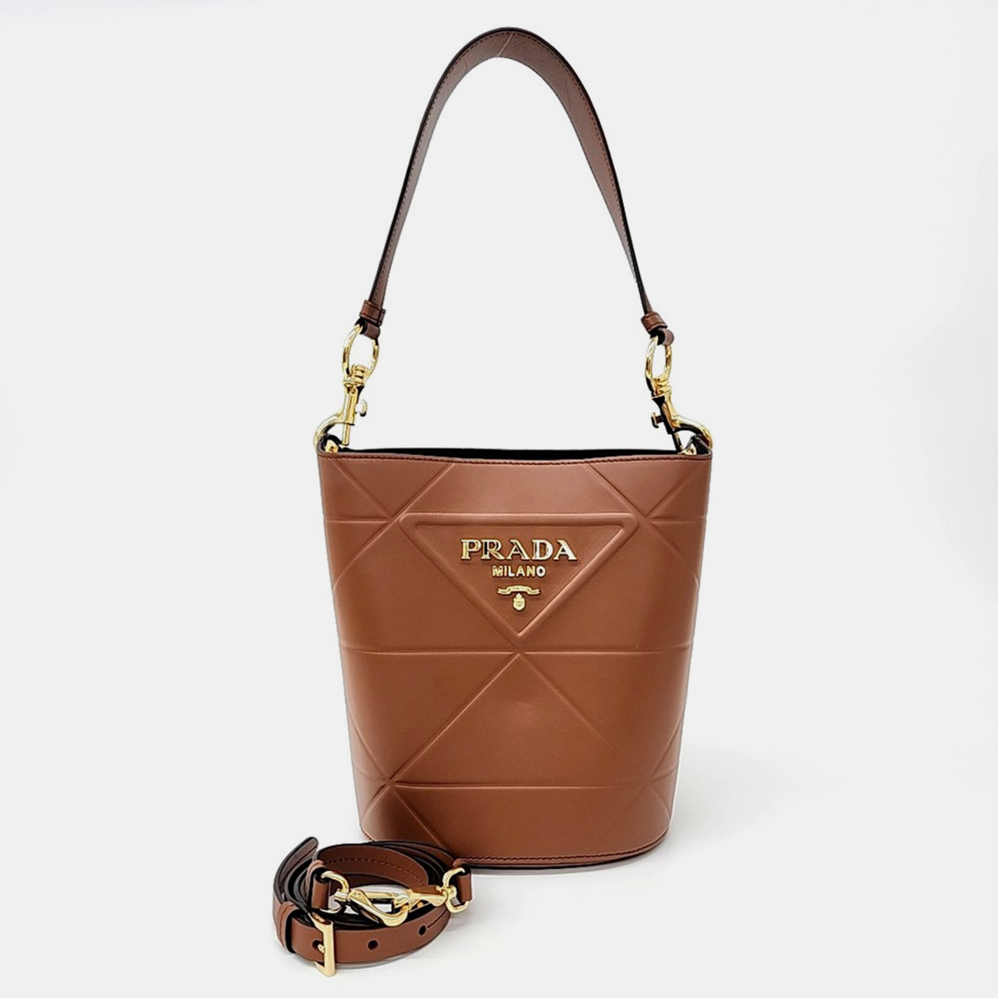 

Prada Brown Leather diamond quilting bucket bag