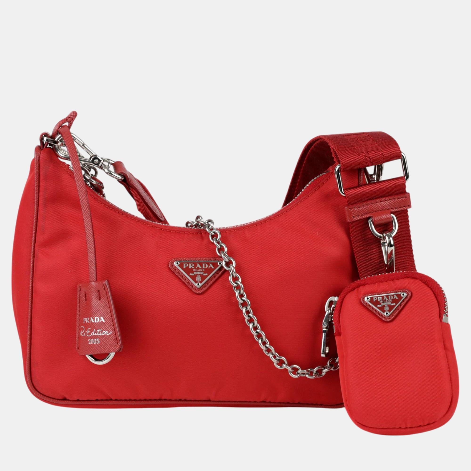 

Prada Re-Edition Hobo Shoulder And Cross Bag, Red