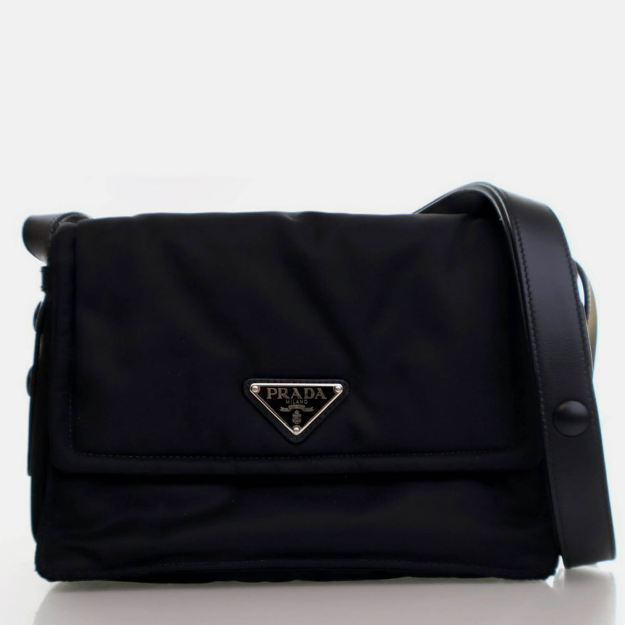 Pre-owned Prada Small Re-nylon Padded Messenger Bag In Black