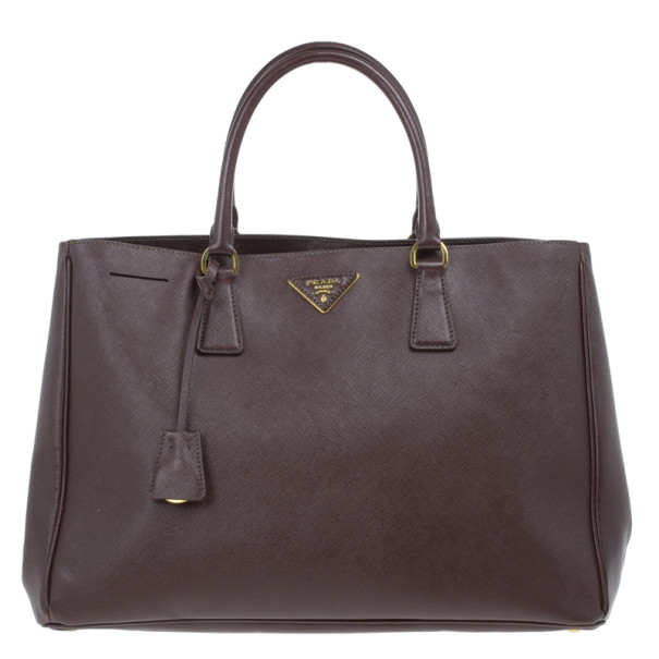 مملوكة مسبقًا Prada Burgundy Saffiano Lux Tote