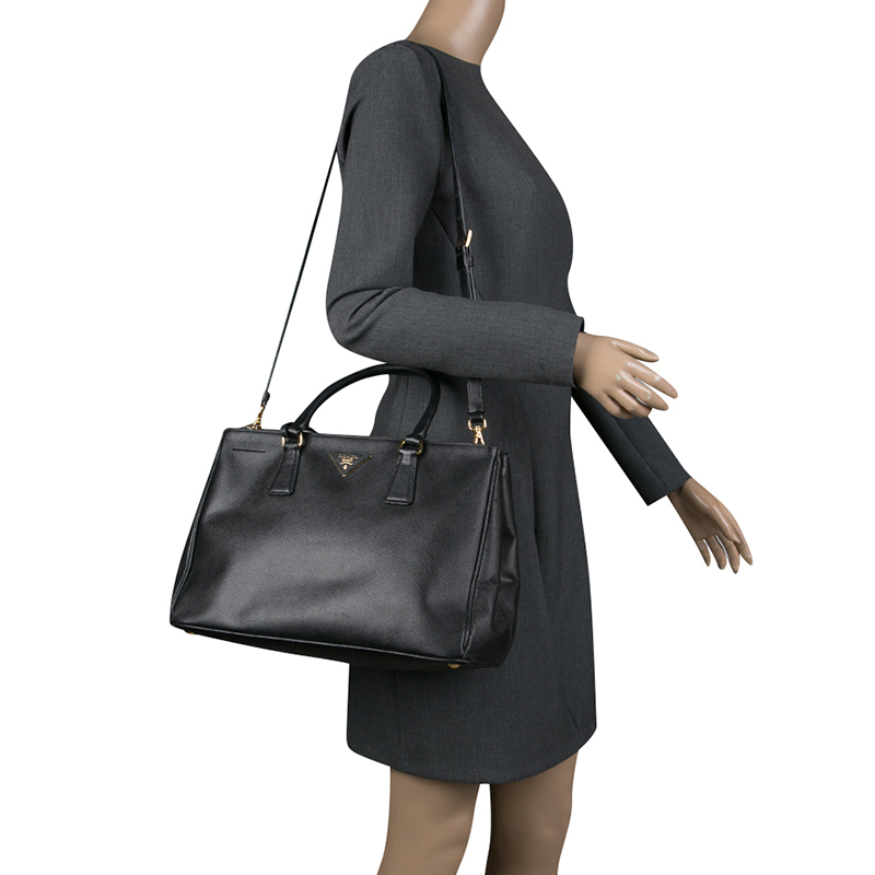 

Prada Black Saffiano Lux Leather Medium Double Zip Tote