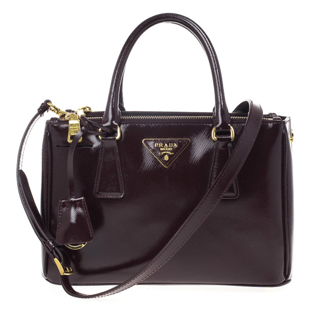 مملوكة مسبقًا Prada Maroon Saffiano Leather Tote 
