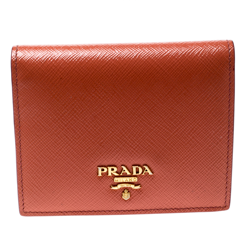 Pre Owned Prada Peach Saffiano Metal Leather Bifold Wallet