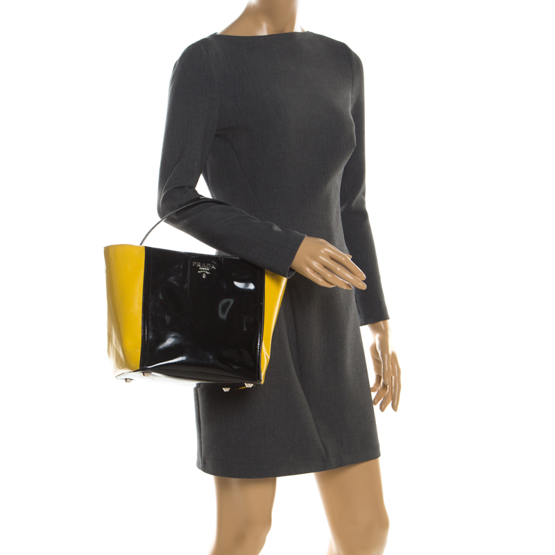 

Prada Black/Yellow Patent Leather Top Handle Bag