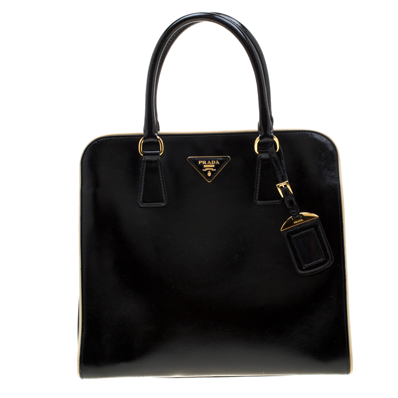 Pre Owned Prada Black/Cream Patent Leather Pyramid Frame Top Handle Bag