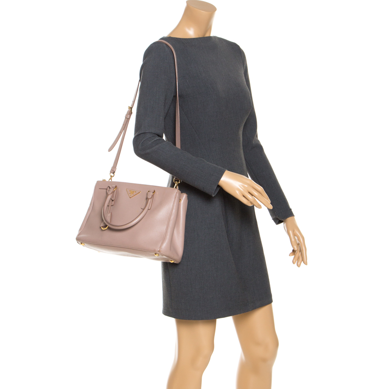 

Prada Beige Saffiano Lux Leather  Galleria Double Zip Tote