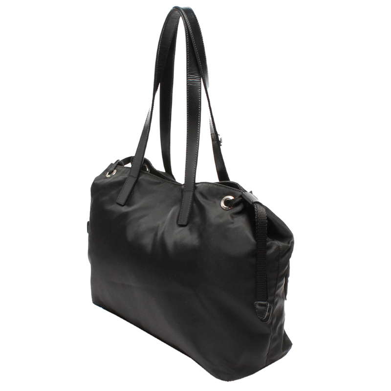 

Prada Black Nylon Shoulder bag