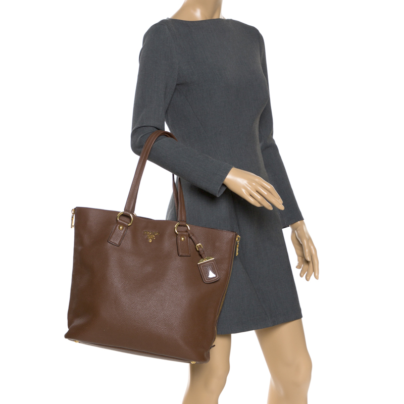 

Prada Dark Brown Vitello Daino Leather Side Zip Tote