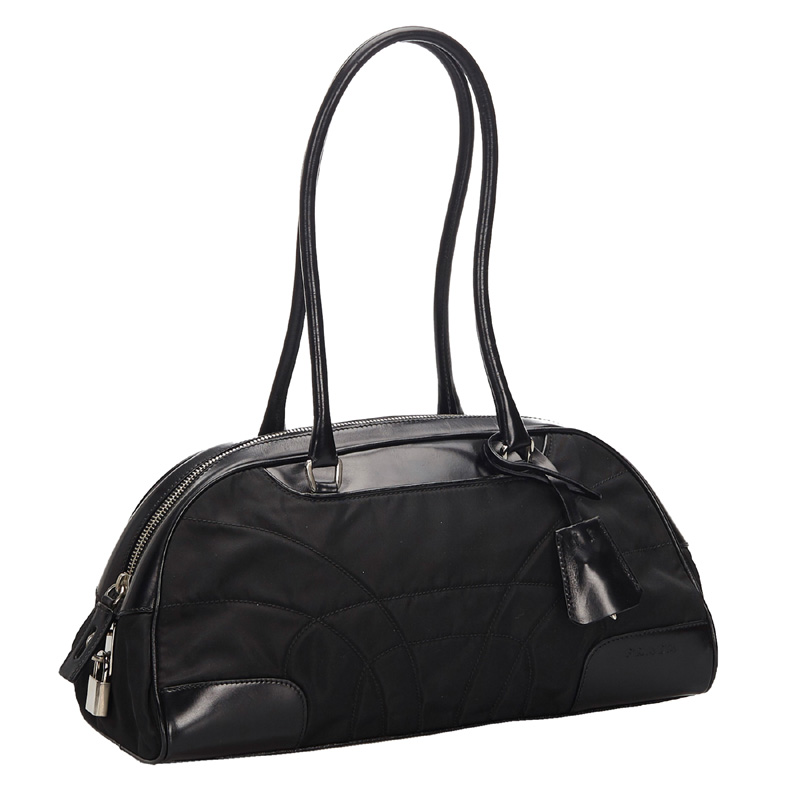 

Prada Black Nylon And Leather Shoulder Bag