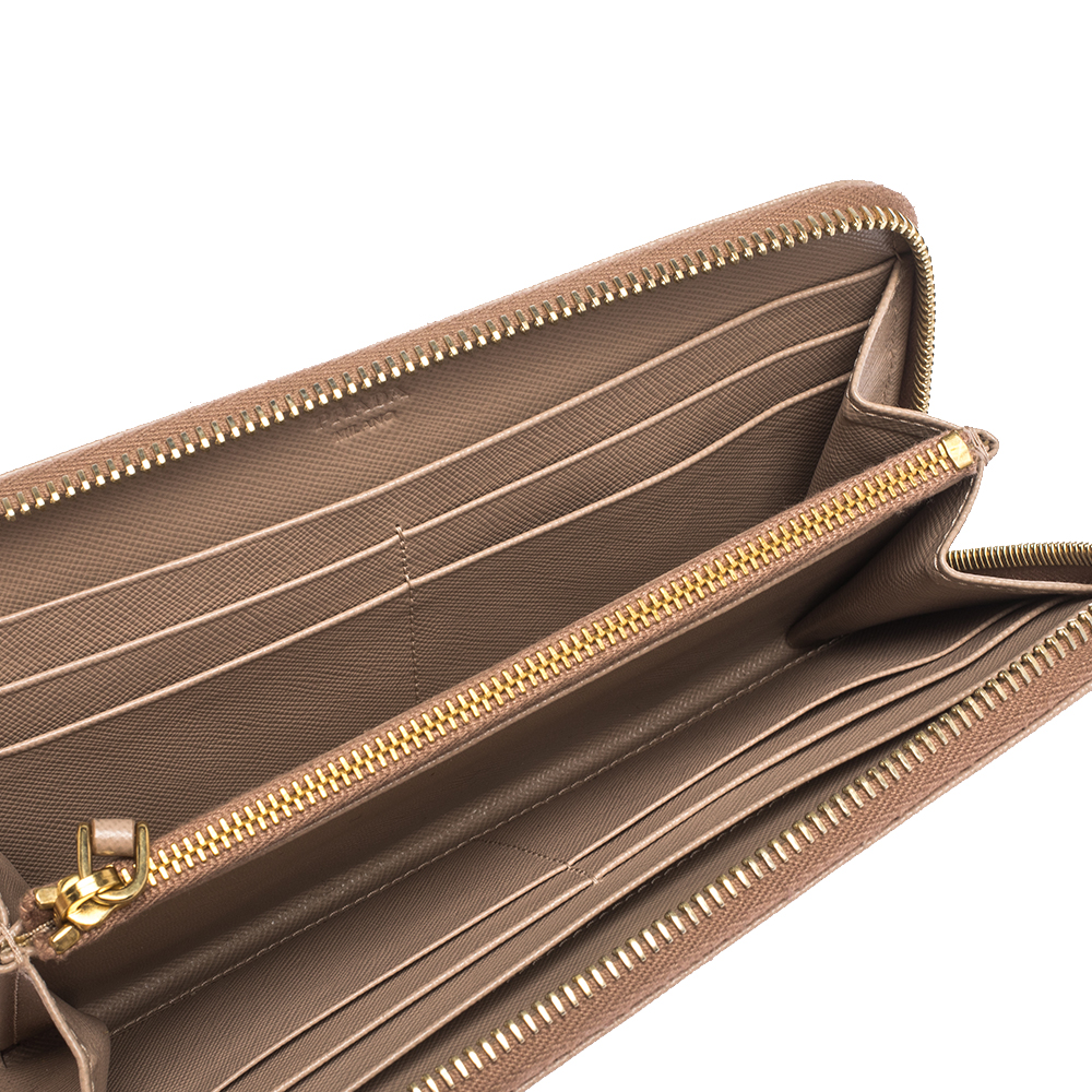 

Prada Nude Beige Saffiano Leather Zip Around Wallet