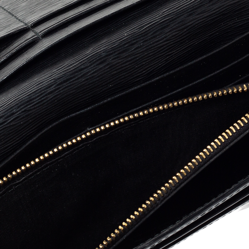 

Prada Black Saffiano Lux Leather Continental Wallet