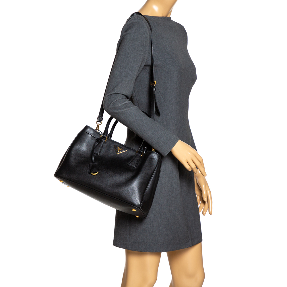 

Prada Black Saffiano Lux Leather Medium Galleria Tote